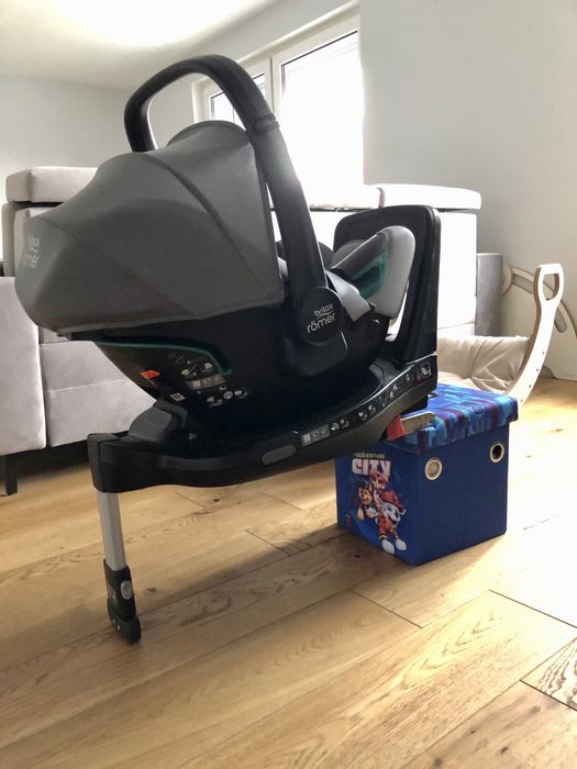 Fotelik samochodowy Britax Romer Baby Safe 3 i-Size