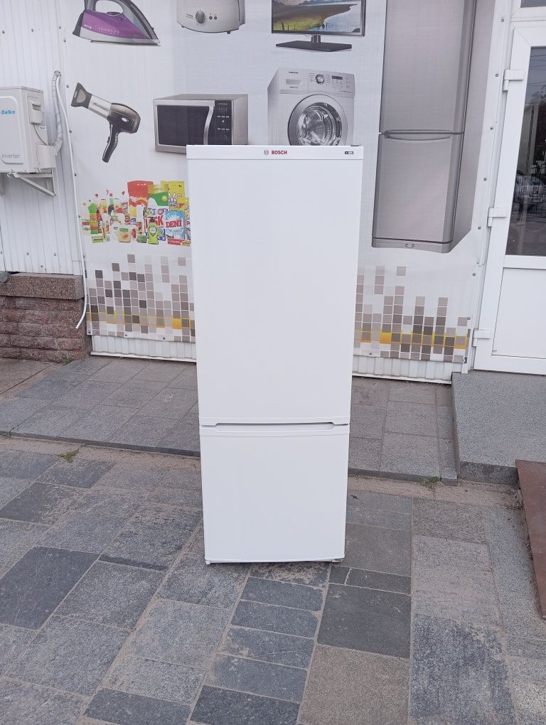 Холодильник Bosch KGV24V00 160см Ширина 55см из Германии Гарантия