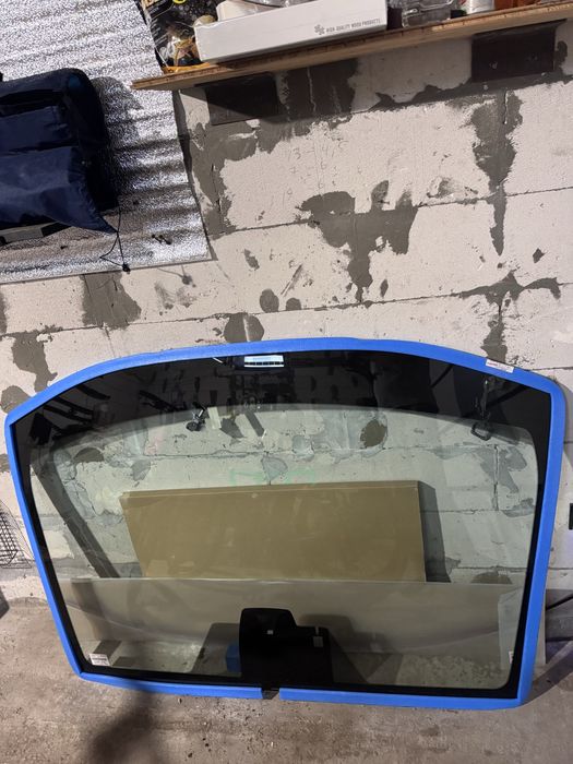 Toyota Rav-4 2019-2025 Лобовое стекло