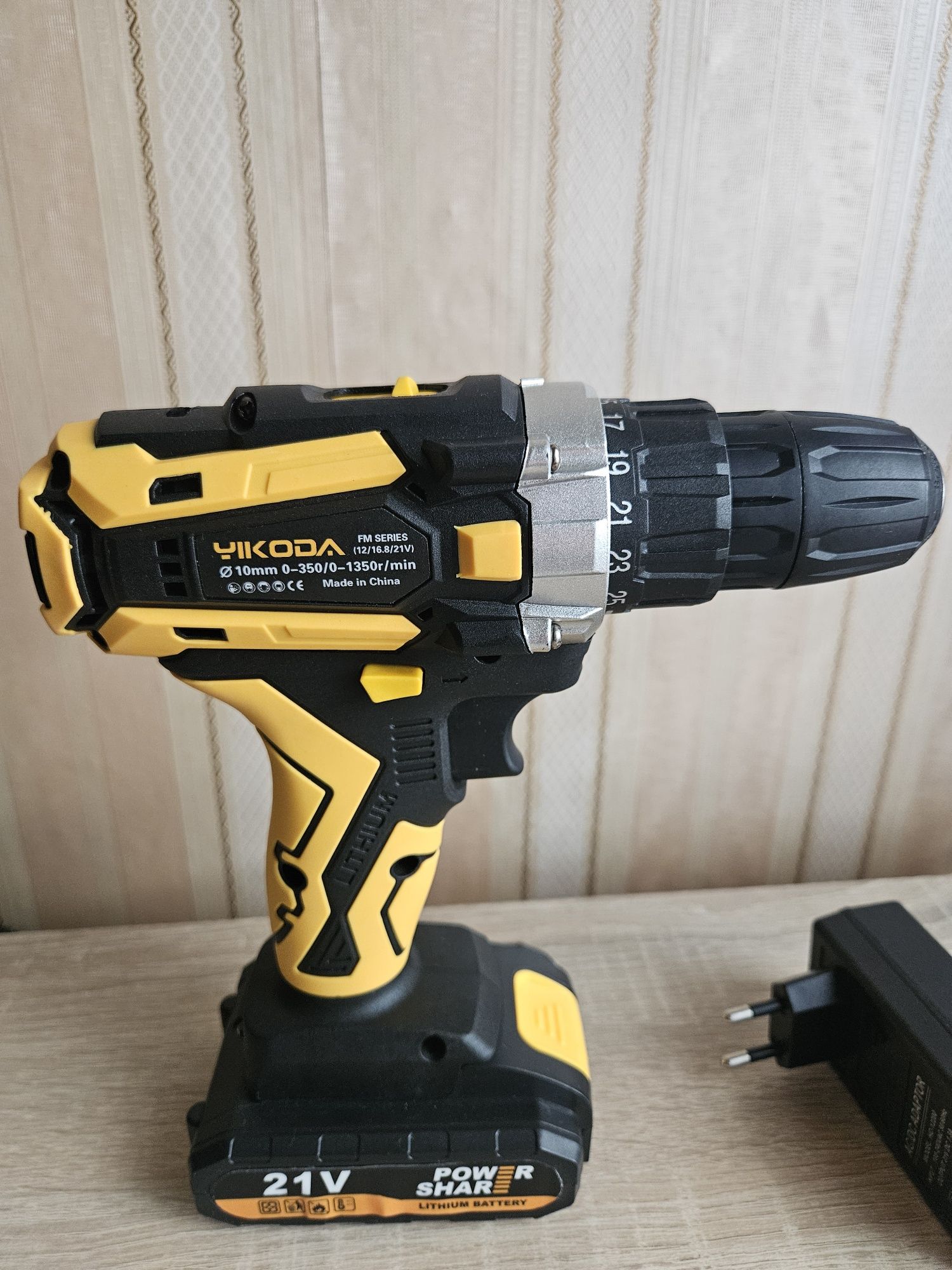Wkrętarka Yikoda FM21-1  21V ! Komplet