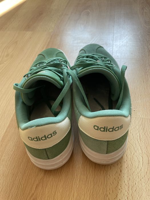 Ténis Adidas verdes