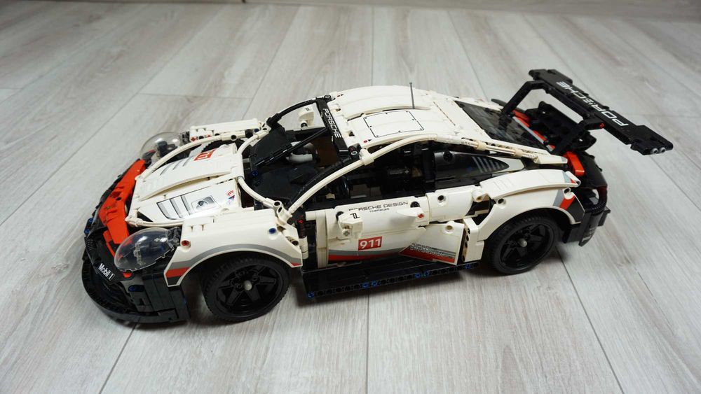 LEGO Technic 42096 Porsche 911 RSR