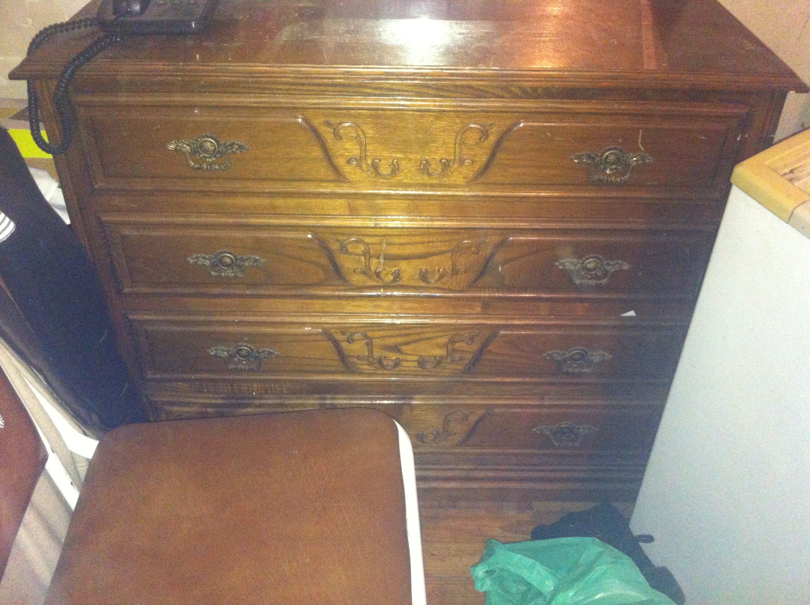 Conjunto de móveis para quarto de casal madeira castanha