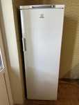 Морозильна камера indesit SFR 167 NF