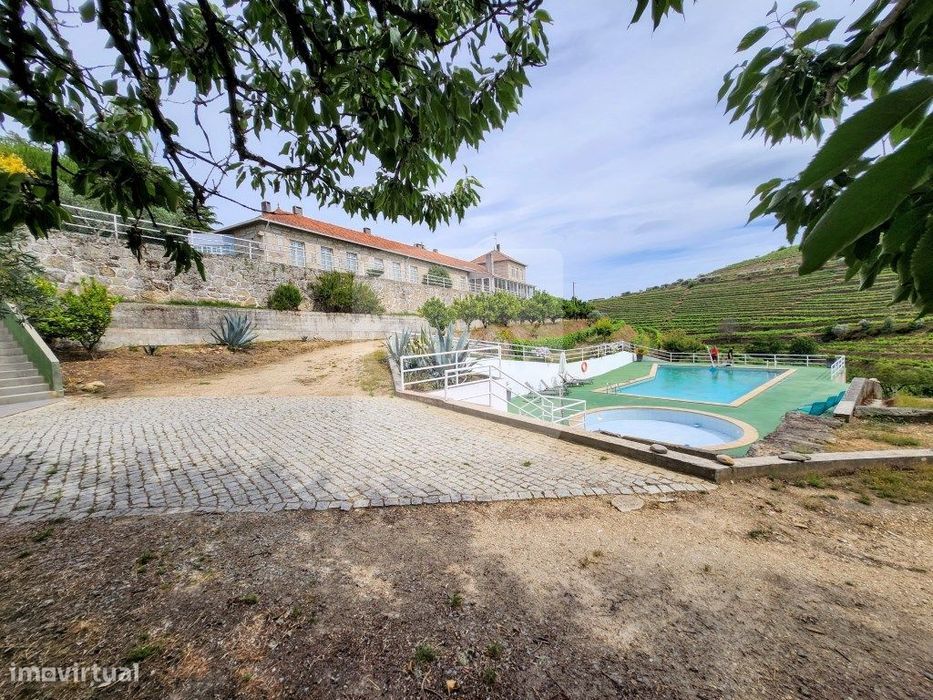 Unidade de Turismo inserida em Quinta de 20 hectares