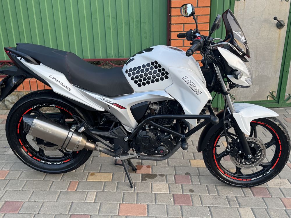 Мотоцикл Lifan kp200