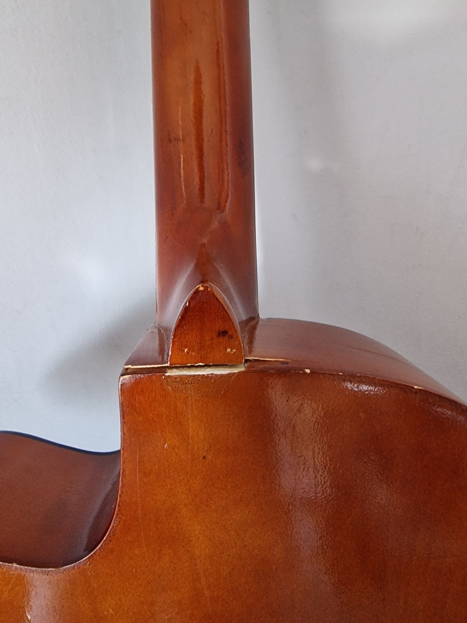 Gitara klasyczna do naprawy/regeneracji