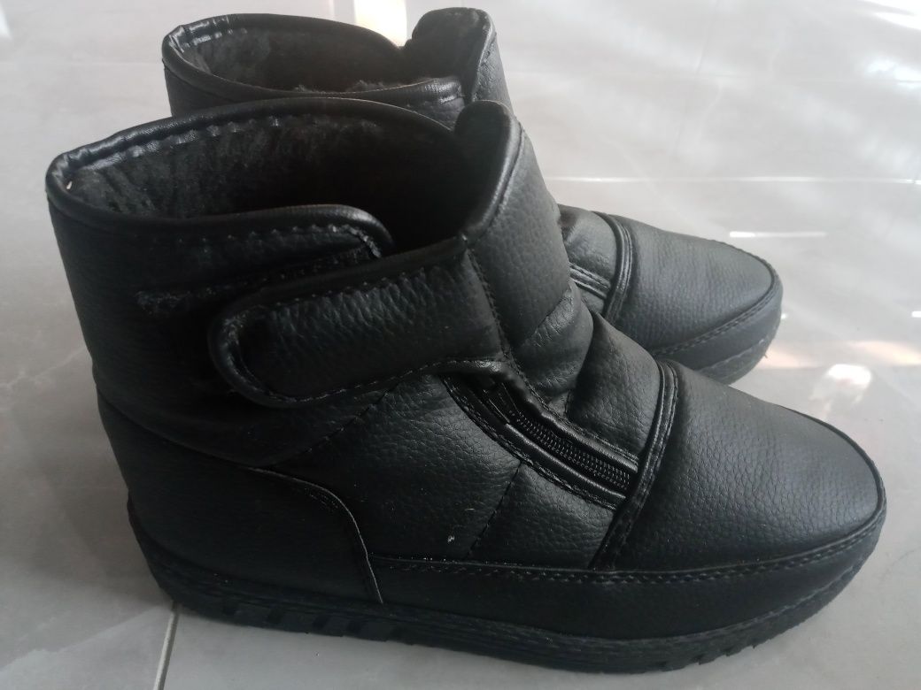 Buty zimowe 41 wkł 26cm