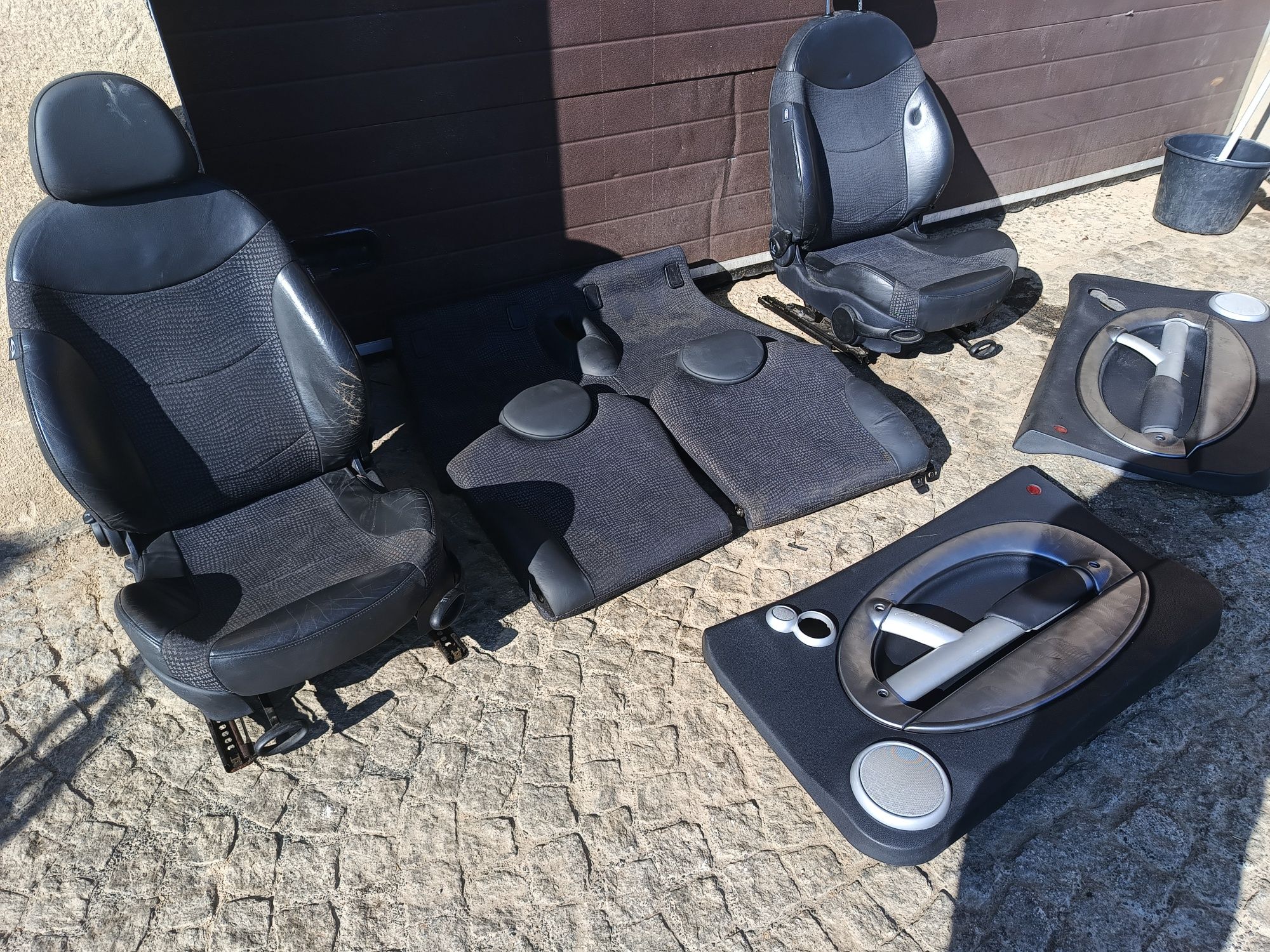 Komplet foteli fotel kanapa boczki drzwi Mini Cooper r50