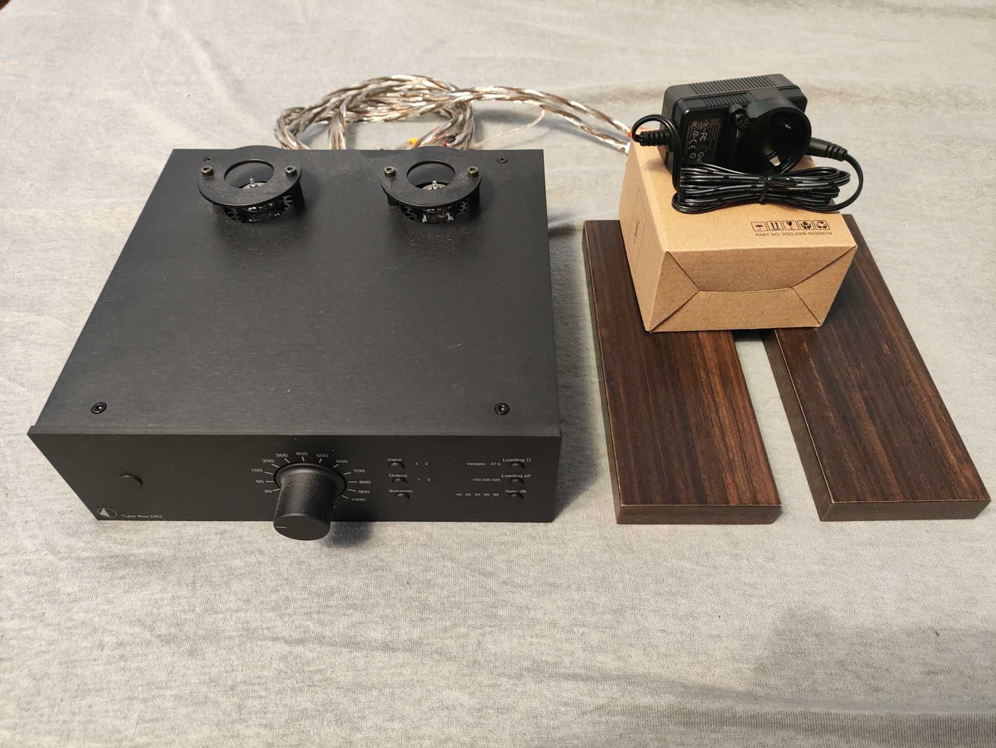 Przedwzmacniacz gramofony lampowy Pro-Ject Tube Box DS2 czarny