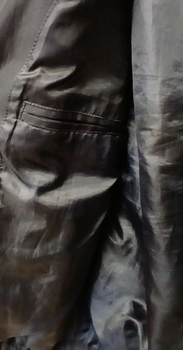 Kurtka przejściowa z kapturem przeciwdeszczowa