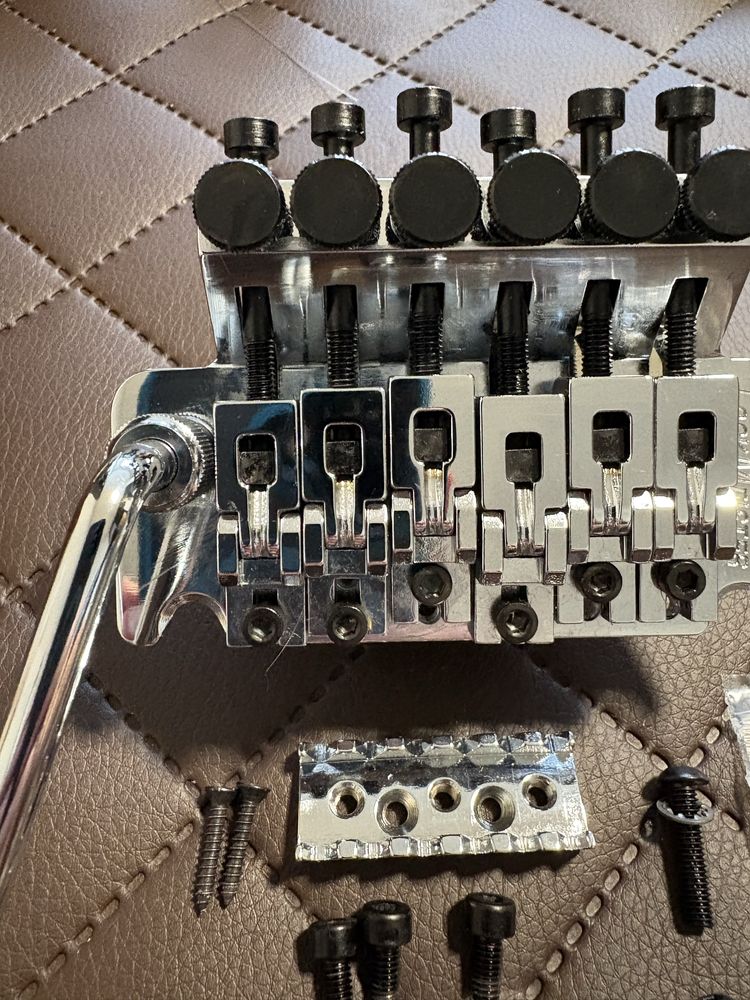 Schaller Lockmeister 6 Tremolo C 37mm blok stalowy (Floyd Rose 1000)