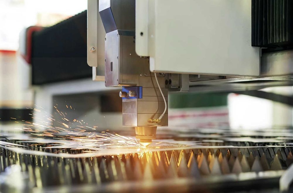 Лезарная резка железа / металла • Для бизнеса