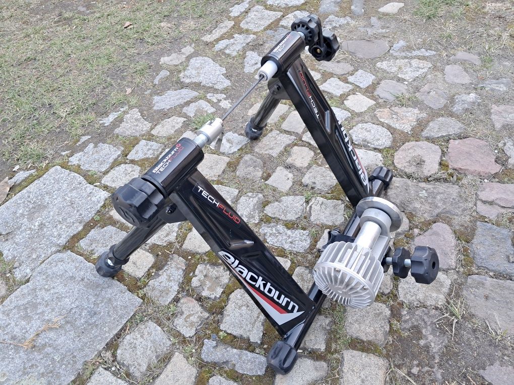 TRENAŻER ROWEROWY Blackburn Tech Fluid Trainer
