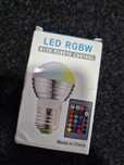 Lâmpada LED com controle remoto