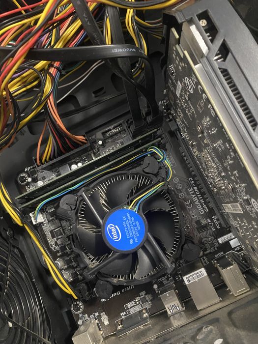 Компʼютер GTX 1050 TI intel Core i7 7700 cpu