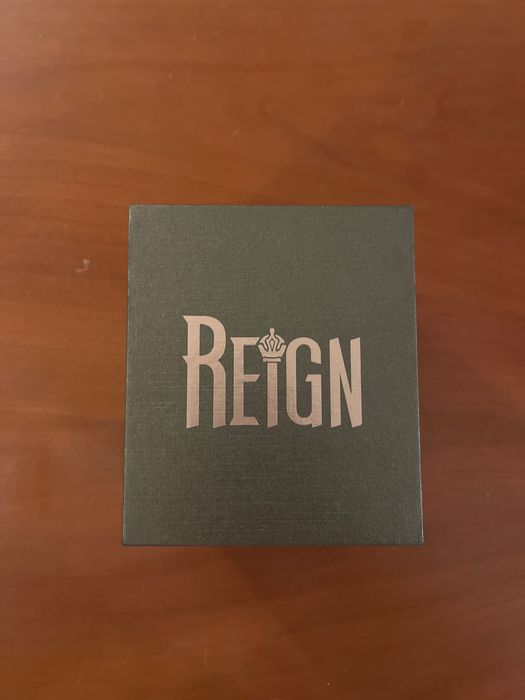 Relógio reign homem