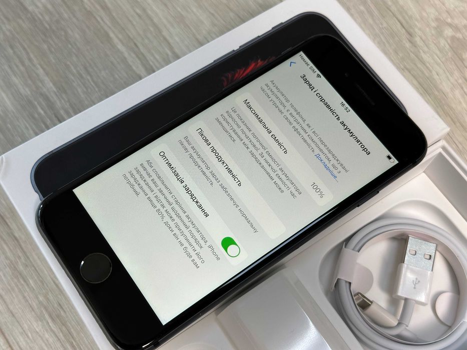 Apple iPhone 8 - 64GB Space Gray Neverlock ІДЕАЛ 100% АКУМУЛЯТОР