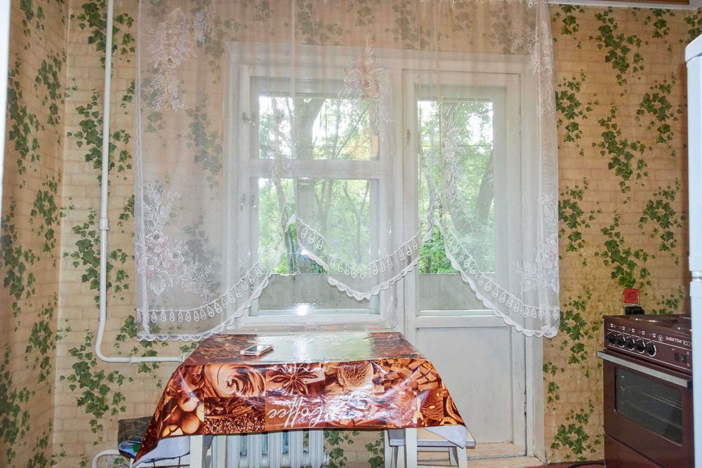 1к. ул. Бережанская 18, М. Минская, Оболонь 4ост-ки