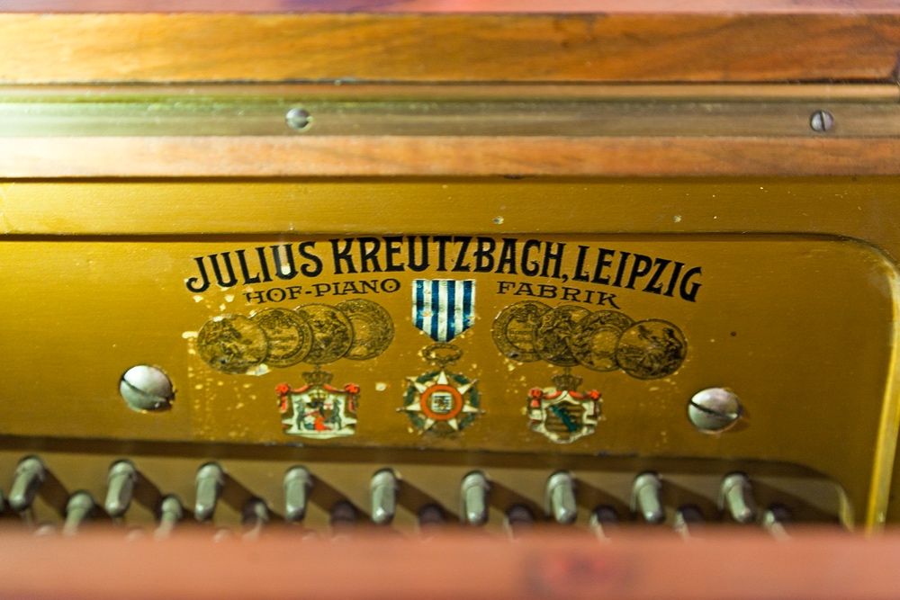 Pianino Julius Kreutzbach z XIX w.