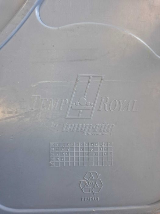 sprzedam tace pojemniki szpitalne do żywności TEMP ROYAL duża ilość!
