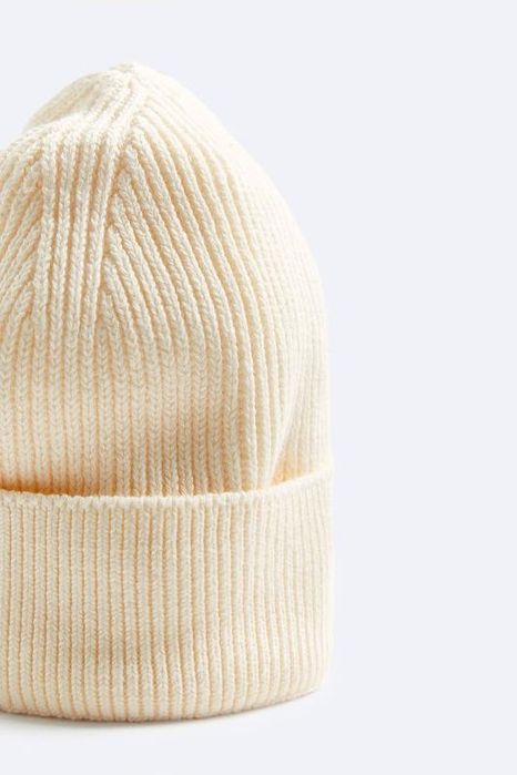 Трикотажна шапка в рубчик zara бавовна