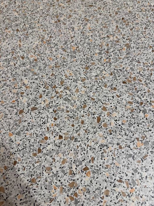 Стіл кухонний та 4 стільця(можна купити окремо) Академмістечк