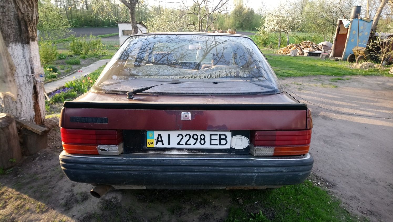 Renault 25 на ходу