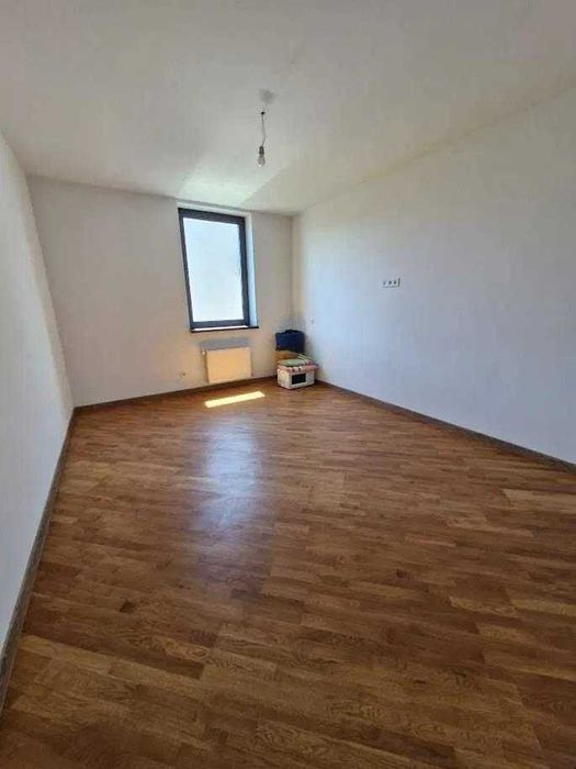 Продаж будинку на вул. Зубрицького