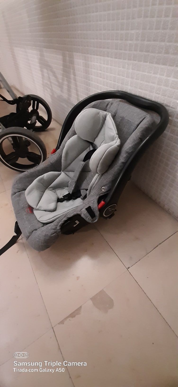Carrinho Bebé + ovo + isofix