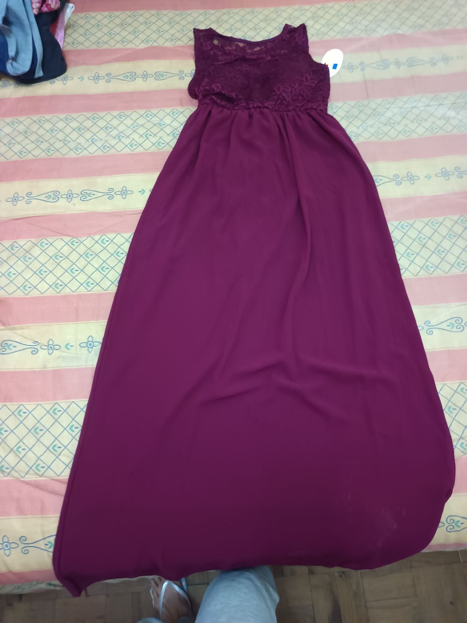 Vendo vestido para cerimónias