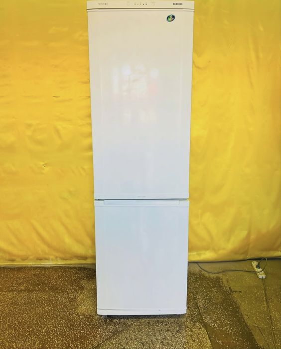 Двухкамерный холодильник Samsung RL39SBSW,NoFrost