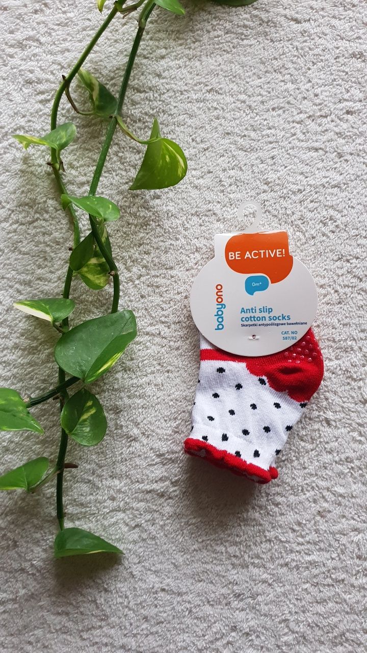 Skarpety skarpetki niemowlęce getry legginsy pajacyk śpiochy