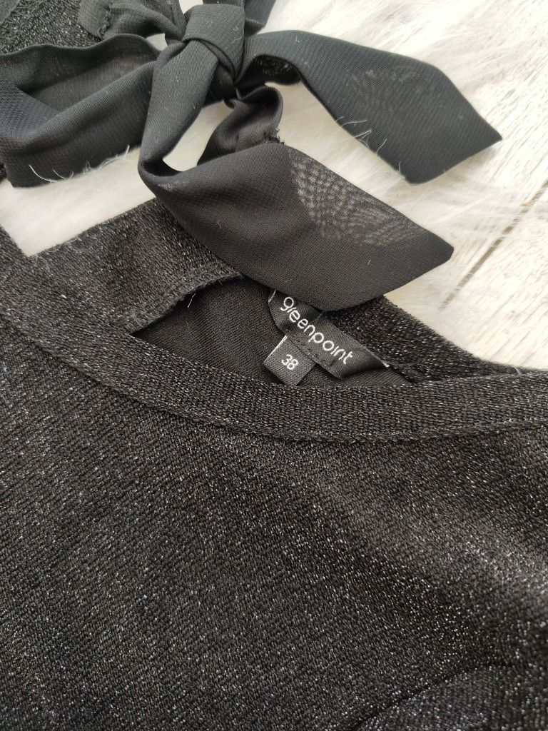 Czarna sukienka z połyskującą, srebrną nitką, Greenpoint rozmiar 38