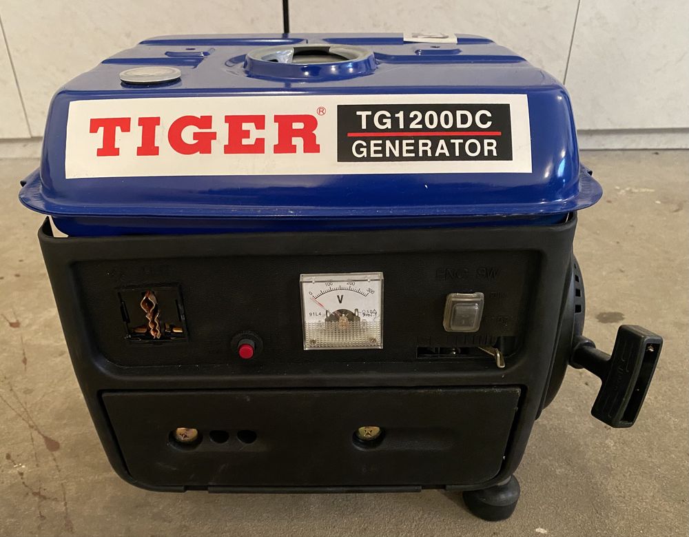 Бензиновый генератор Tiger TG1200DC