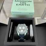 Omega x Swatch Ziemia SO33G100: Elegancja i Innowacja
