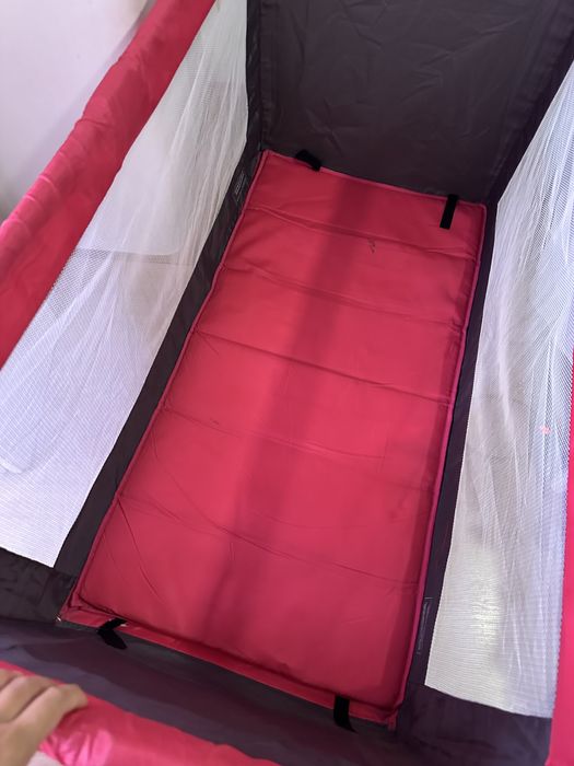 Berço de viagem para desocupar