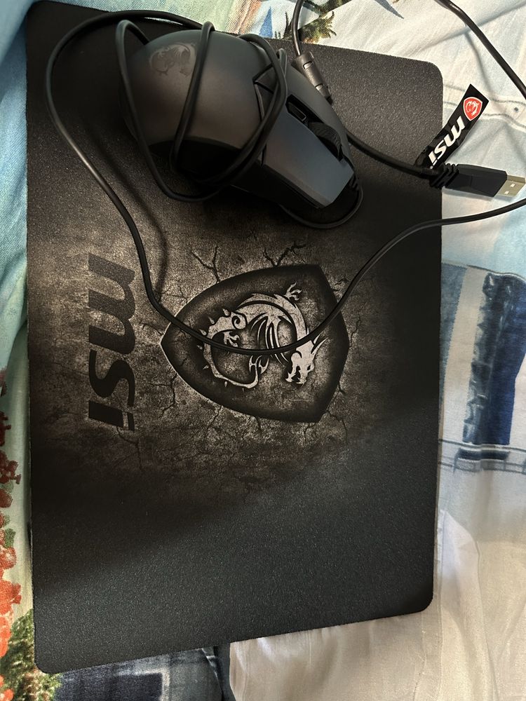 Laptop do gier MSI GF63 Thin 11UC-602PL.Pokrowiec+myszka+podkladka.