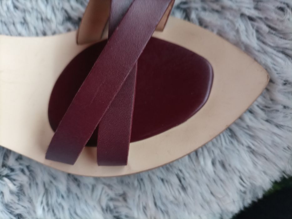 Sandały  skóra rozm 36 Zara