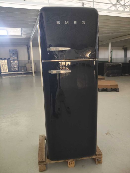 Frigorífico SMEG como novo