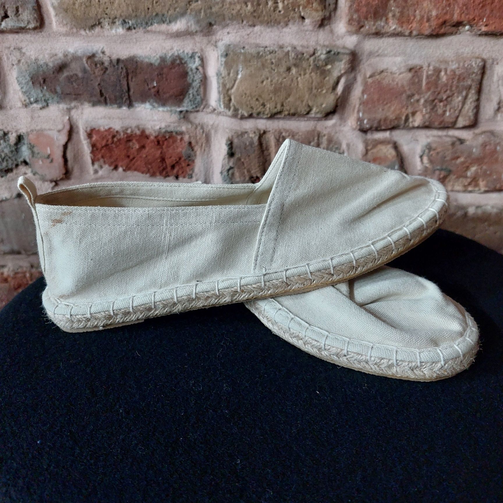 Beżowe płócienne espadryle Even&Odd