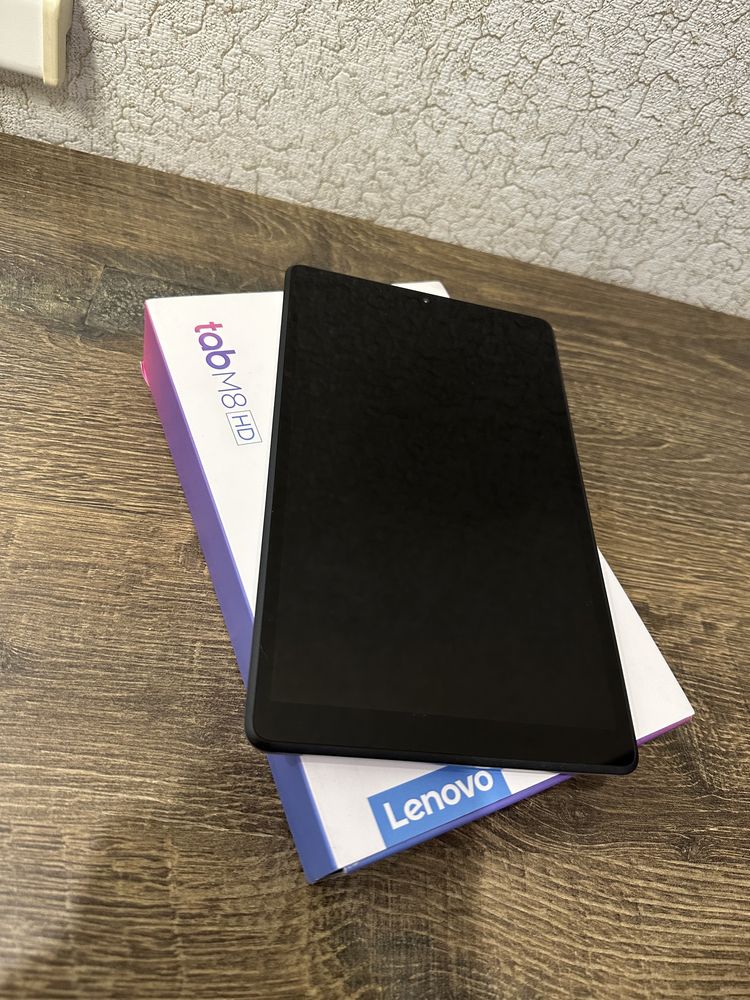 Планшет Lenovo Tab M8 2/32Gb