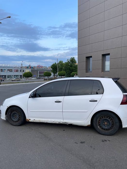 Wolkswagen,Golf 5 2.0 tdi