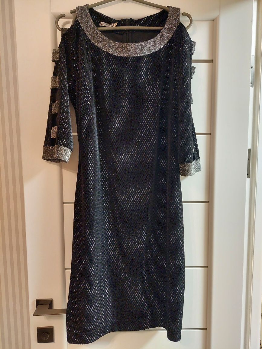 Платье нарядное, трикотаж, размер 44-46