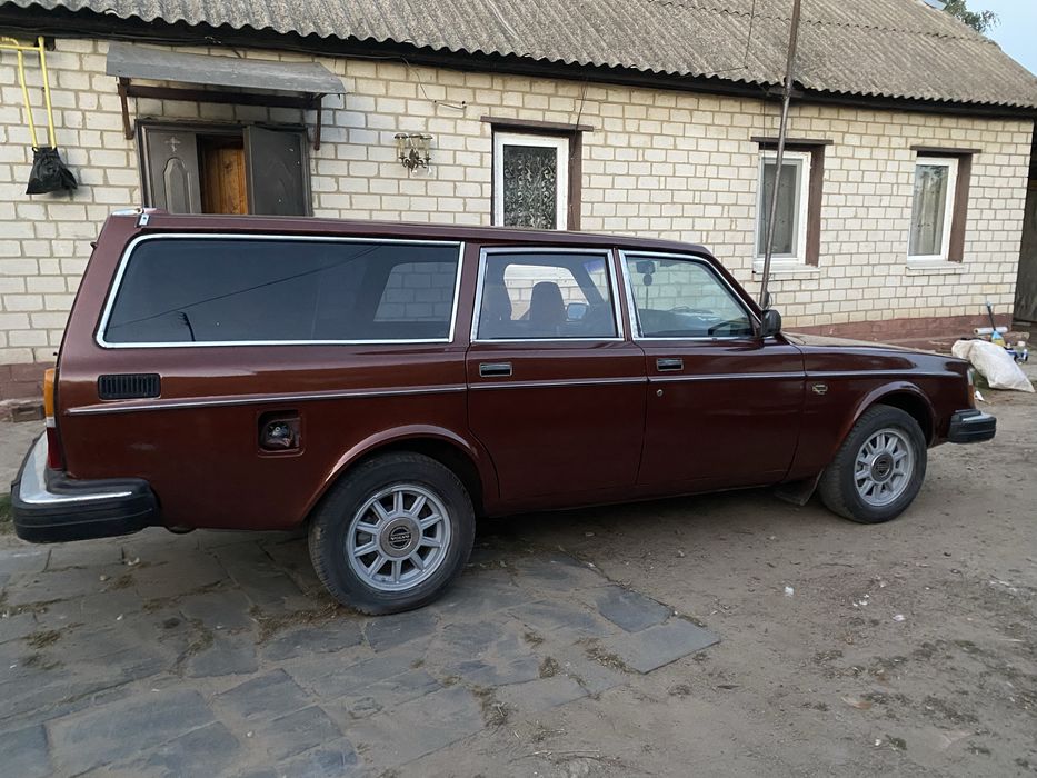 Volvo 245 1979 по запчастинам розборка акпп zf 4hp22