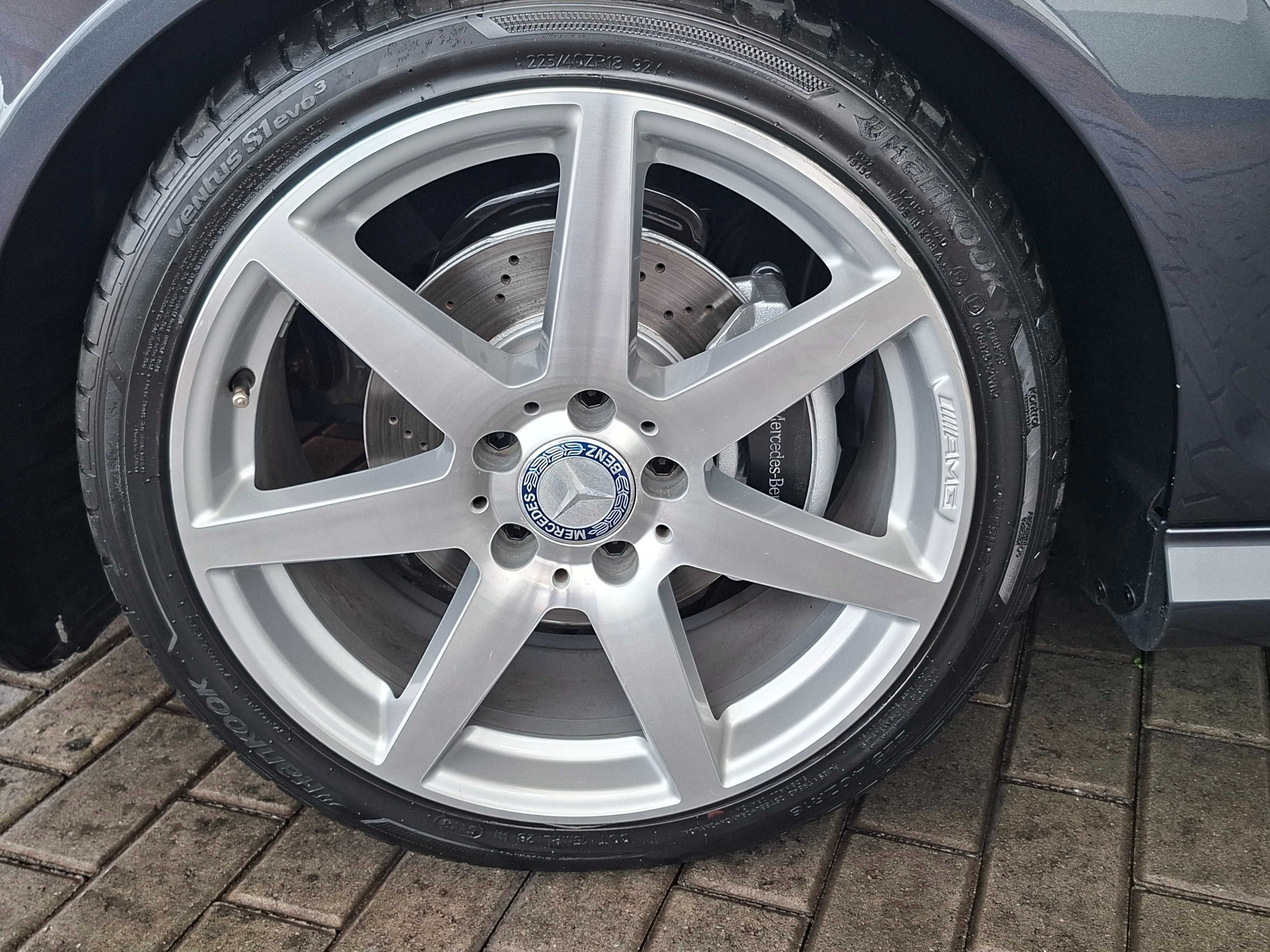 Mercedes-Benz C 180 CGI  AMG