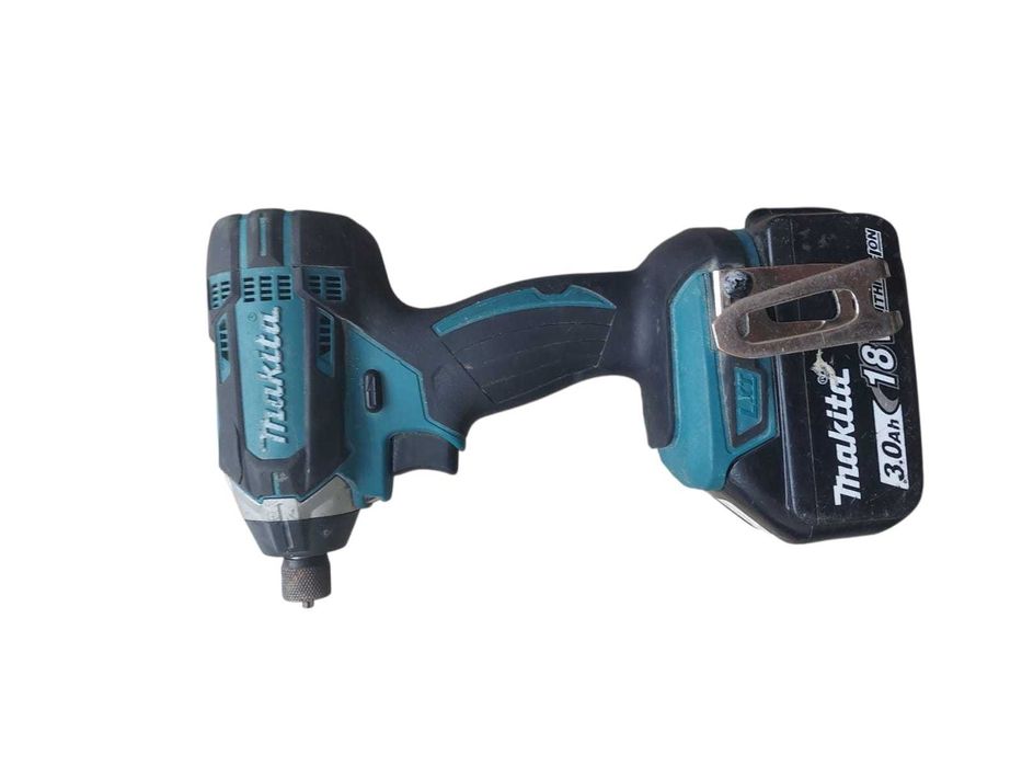 Zakrętarka udarowa 18V  Makita DTD152 z baterią i ładowarką / Cz-wa