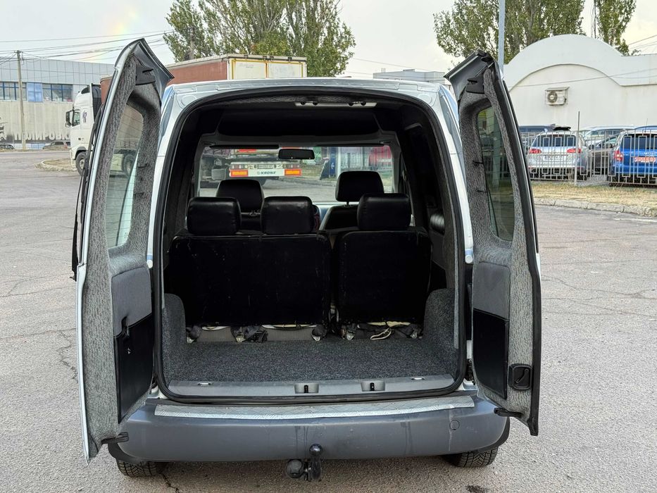 Продам VOLKSWAGEN Caddy пас 2004 1.9d механiка