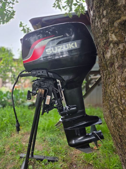 Лодочний мотор Suzuki dt30