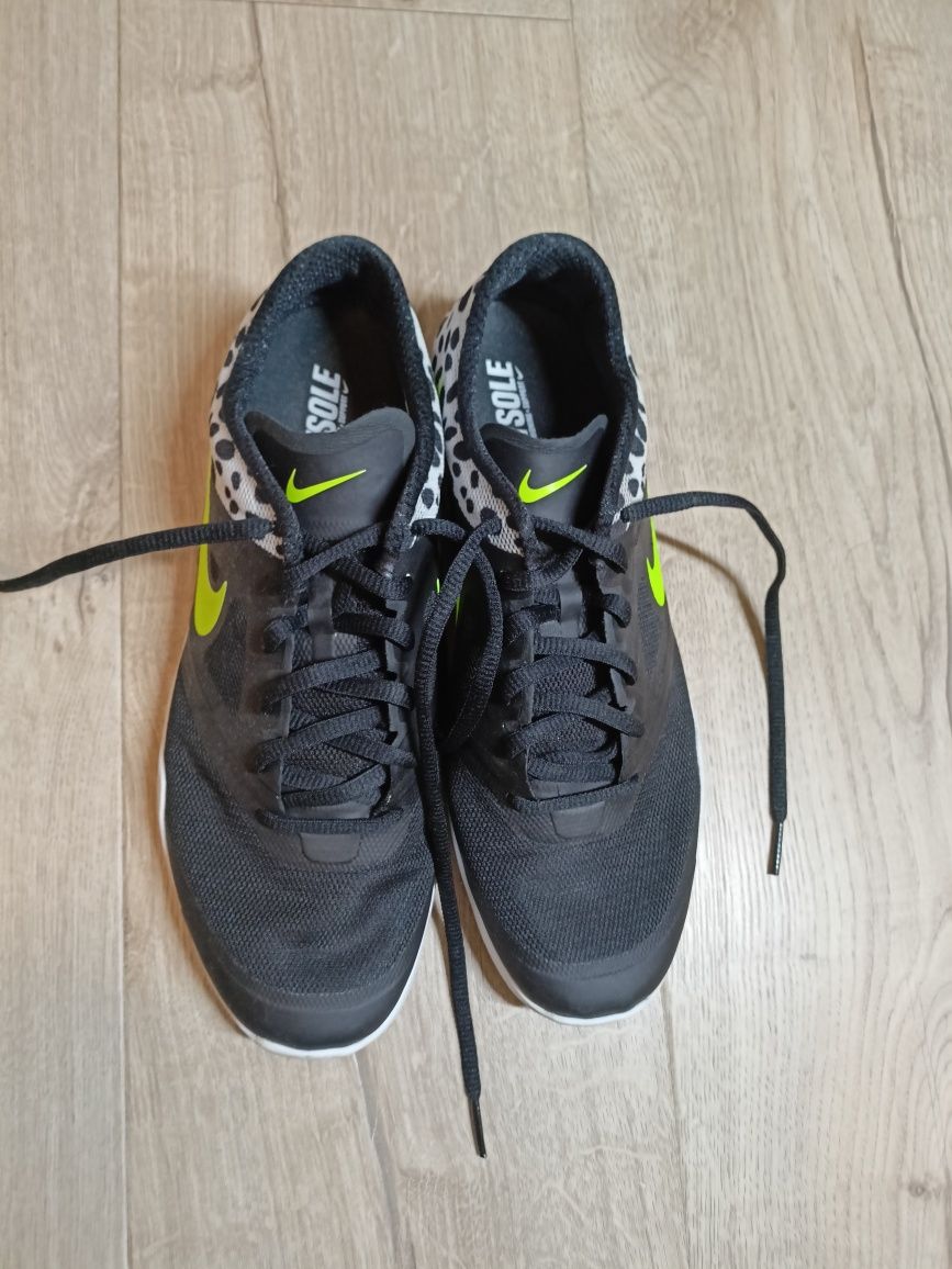 Buty Nike 39, wkładka 25 cm